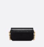 sans-serif; background-color: #f6f6f6;">The 30 Montaigne Avenue bag enhances the hallmark line with a timeless and elegant style. Crafted in black box calfskin