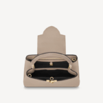 the Capucines MM handbag was first introduced in 2013. Superbly crafted from full-grain Taurillon leather