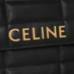 9 X 6 X 2 IN (24 X 15 X 5 CM)GOATSKINLAMBSKIN LININGSHOULDER CARRYSNAP BUTTON CLOSUREINNER FLAT POCKETCHAIN WITH 13 IN (32 CM) DROPREFERENCE : 111273EPZ.38NO