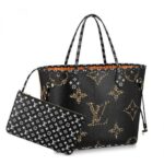 The Neverfull MM tote bag is fashioned from canvas with a print that combines different-sized Monogram patterns with animal prints. The striking result is sure to satisfy both House purists and those seeking a more adventurous alternative. Spacious