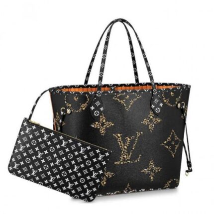 The Neverfull MM tote bag is fashioned from canvas with a print that combines different-sized Monogram patterns with animal prints. The striking result is sure to satisfy both House purists and those seeking a more adventurous alternative. Spacious