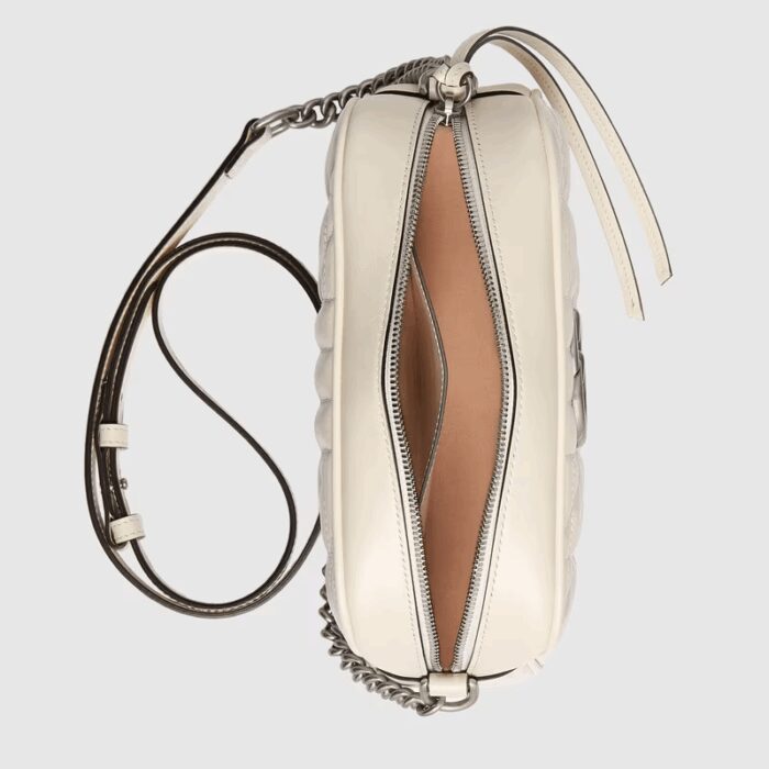 sans-serif; font-size: 12px; vertical-align: baseline; color: #4b4b4b; background-color: #ffffff;">The GG Marmont is characterized by the brand's emblematic monogram hardware and matelassé leather. For The Gucci Aria collection
