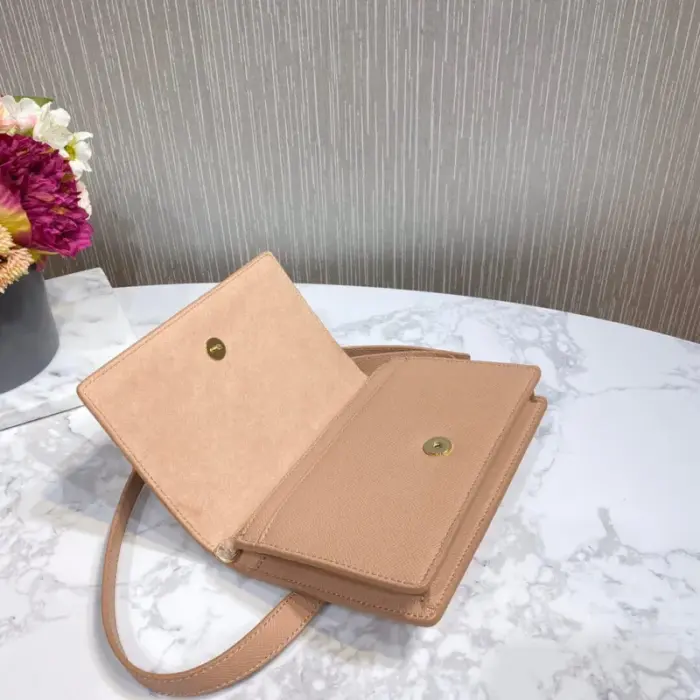 allowing you to keep your essentials organized in style. Furthermore