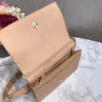 the pouch offers multiple wearing options – it can be worn as a belt