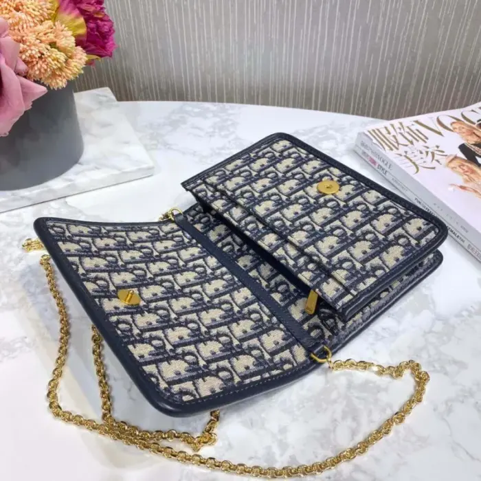 crossbody