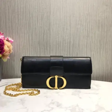 Introducing the stunning Christian Dior 30 Montaigne Calfskin Clutch Chain Bag M9206. This exquisite bag measures 27.5 x 12 x 2 cm