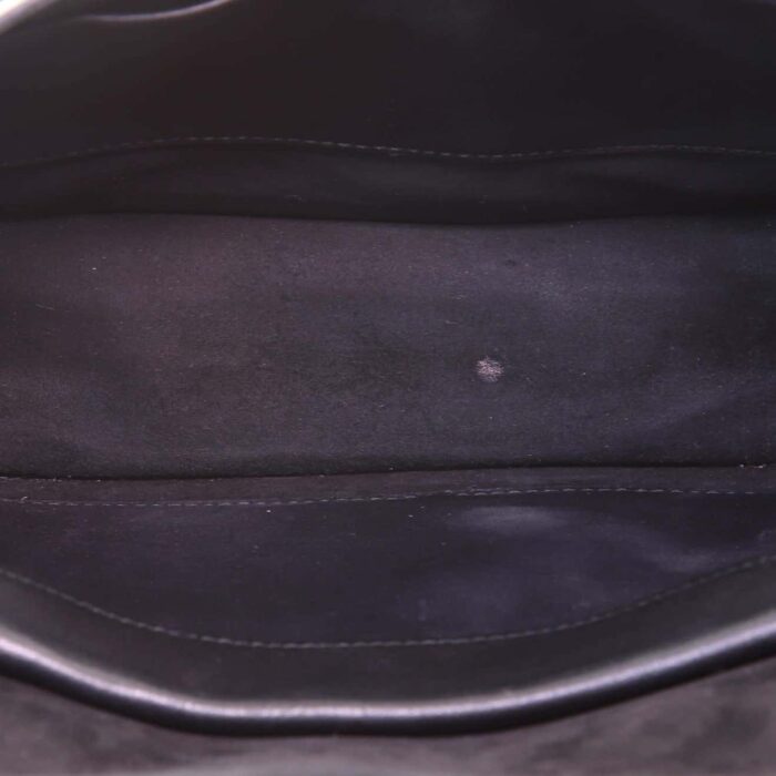 sans-serif">Condition: Good. Odor in the interior. Wear