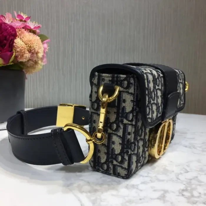 the Christian Dior Oblique 30 Montaigne Box Bag M9204 is the perfect accessory to elevate any outfit. Indulge yourself in the timeless beauty of Dior with this exquisite bag from the 30 Montaigne collection.