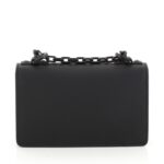 slot handclasp