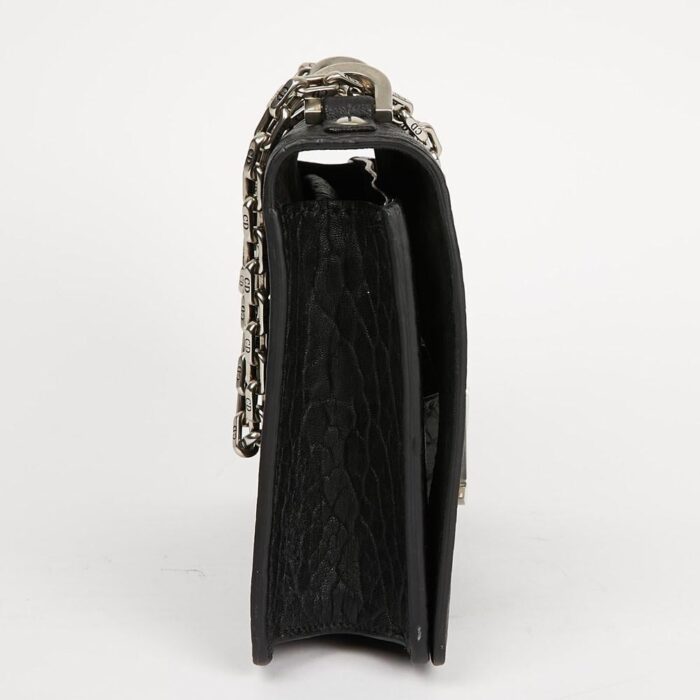 sans-serif">Beautiful Dior bag from the J'Adior collection. It is made of lambskin leather with a crumpled effect. The trimmings are in silvery metal. The links of the chain are all signed CDs and they can be worn single or double. It is lined in black suede
