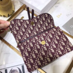 sans-serif; font-size: 12px; background-color: #ffffff;">- 100% Dior Oblique jacquard canvas