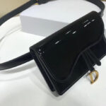 sans-serif; font-size: 12px; background-color: #ffffff;">- Patent leather