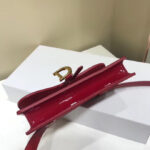 sans-serif; font-size: 12px; background-color: #ffffff;">- Patent leather