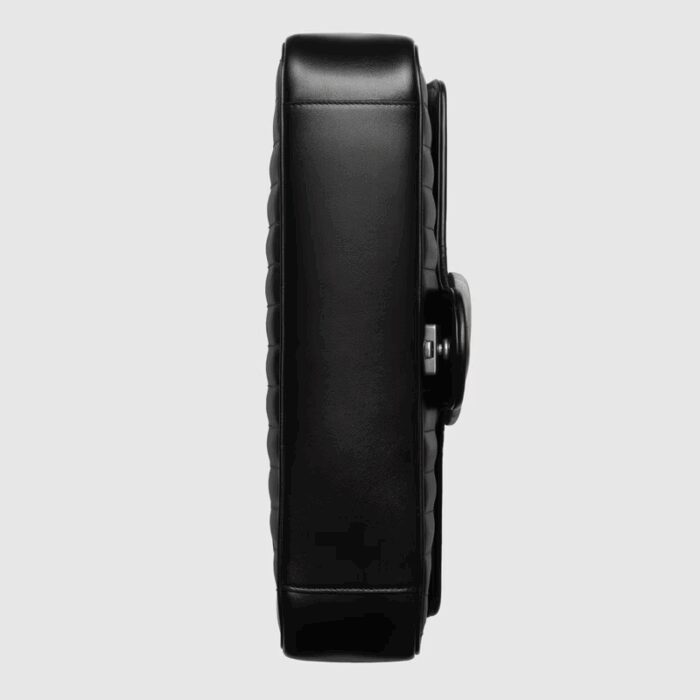 sans-serif; font-size: 12px; vertical-align: baseline; color: #4b4b4b; background-color: #ffffff;">The Gucci Aria collection is an exploration of the House's most emblematic codes and symbols. The GG Marmont is synonymous with its matelassé leather and monogram hardware. Here