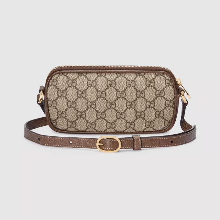 the style is completed with the line's distinctive oval enameled Double G detail.