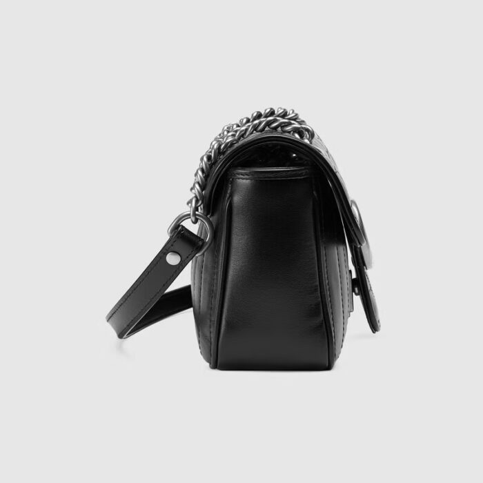 sans-serif; font-size: 12px; vertical-align: baseline; color: #4b4b4b; background-color: #ffffff;">The Gucci Aria collection is an exploration of the House's most emblematic codes and symbols. The GG Marmont is synonymous with its matelassé leather and monogram hardware. Here
