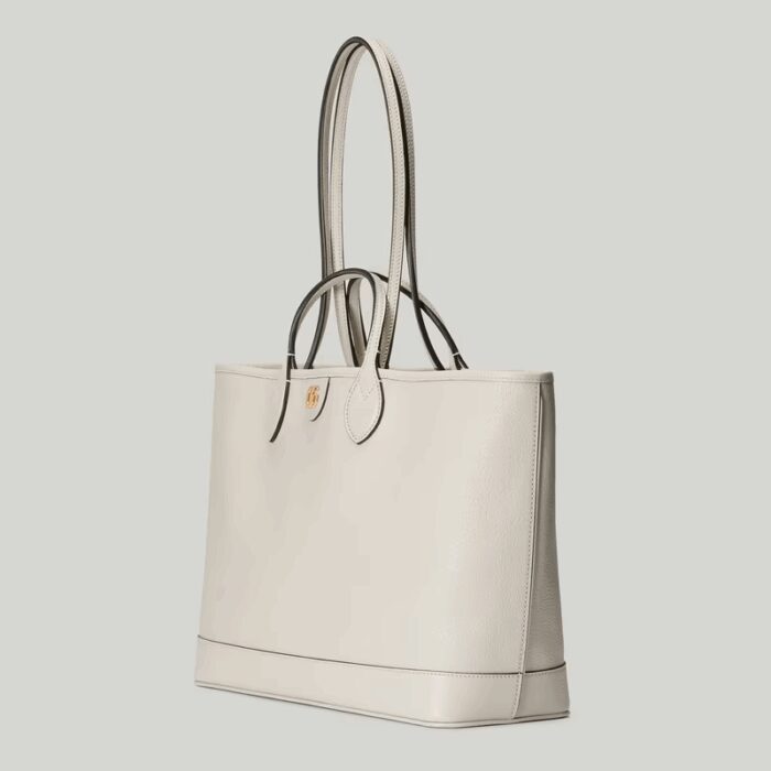 sans-serif; font-size: 12px; vertical-align: baseline; color: #4b4b4b; background-color: #ffffff;">The Ophidia line continues to be one of Gucci signature handbags. New silhouettes are introduced each season