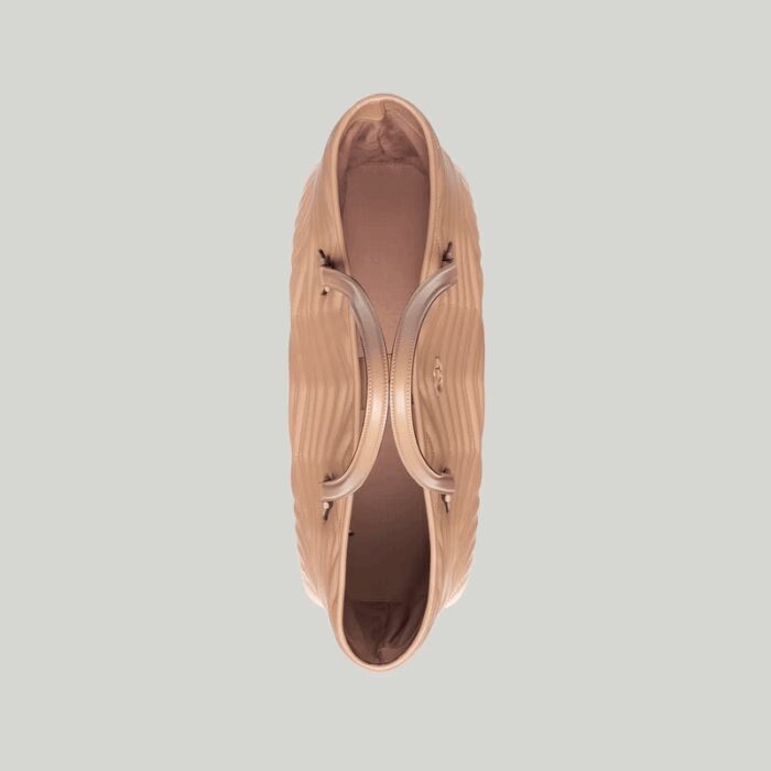 the GG Marmont has become synonymous with the House. Continuously reinvented through the seasons