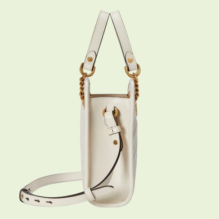 sans-serif; font-size: 16px; background-color: #ffffff;">"Gucci's March of Love" new fashion series interprets many of the brand's recognizable elements into a mini version of the design