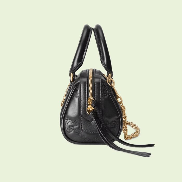 sans-serif; font-size: 12px; vertical-align: baseline; color: #4b4b4b; background-color: #ffffff;">Matelassé leather continues to come to the fore of the Creative Director's designs in new and unique ways each season. With a super soft finish