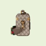 sans-serif; font-size: 12px; vertical-align: baseline; color: #4b4b4b; background-color: #ffffff;">Gucci Love Parade presents new iterations of vintage styles. This beauty case is crafted from the House's GG monogram in beige and ebony Supreme canvas