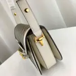 one with a zipper pocket and one with an open pocket for convenient storage.The shoulder strap of the bag can be adjusted from a 9.8-inch to a 17.7-inch drop