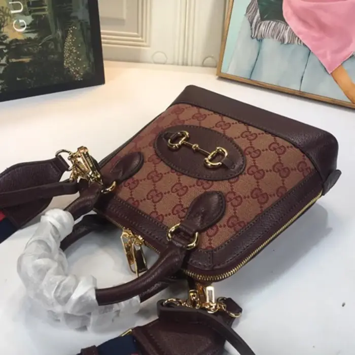 takes center stage in this collection. The classic double ring and bar design of the Horsebit is one of the most distinctive features of the Gucci brand.Not only does this bag exude style