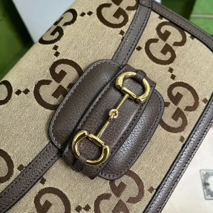 allowing for a versatile and polished look.At the front
