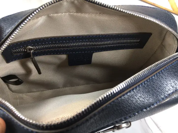 further enhancing the bag’s elegance. At the front
