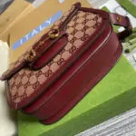 allowing for versatile carrying options – either on one shoulder or as a crossbody bag.Inside the bag