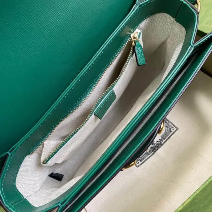 including one zipper and one open pocket