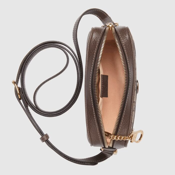 crafted from GG Supreme canvas with Web stripe detail. First used in the 1970s