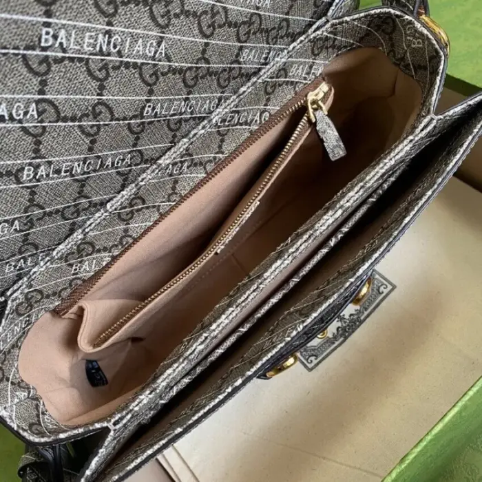 adding a delightful asymmetry to its design.To ensure practicality and versatility