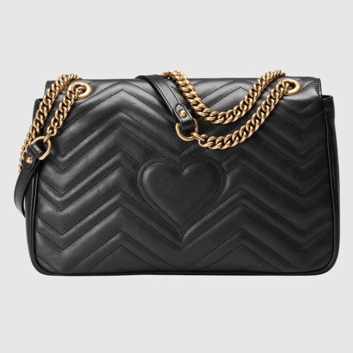 sans-serif; font-size: 12px; vertical-align: baseline; color: #4b4b4b; background-color: #ffffff;">The medium GG Marmont chain shoulder bag has a softly structured shape and an oversized flap closure with Double G hardware. The sliding chain strap can be worn multiple ways