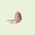 sans-serif; font-size: 12px; vertical-align: baseline; color: #4b4b4b; background-color: #ffffff;">Accessories continue to come to the fore of the Creative Director's collections. A distinctly contemporary accessory
