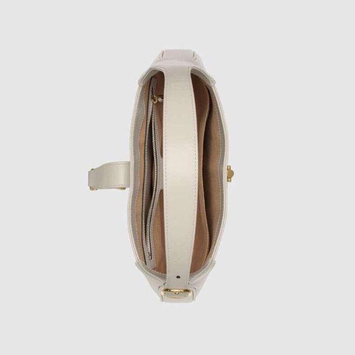 creating a variety of carrying options such as hand