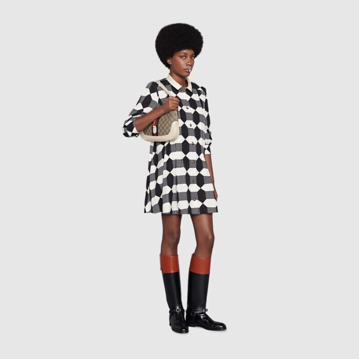 conveying the idea that a piece should not only be popular for a season