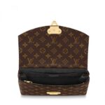 this model easily holds a long wallet and other essentials.Detailed Features25 x 16.5 x 7 cm(Length x Height x Width)•Black•Monogram coated canvas and grained colored leather•Cowhide-leather trim•Microfiber lining•Gold-color hardware•Leather shoulder pad•Magnetic flap closure•Inside zipped flat pocket•Inside flat pocket•Chain: Sliding
