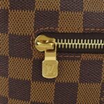 Type: Messenger and Crossbody Bags