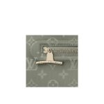 - Brand : Louis Vuitton