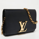 Description:Enhance any day or evening event with the feminine Chain