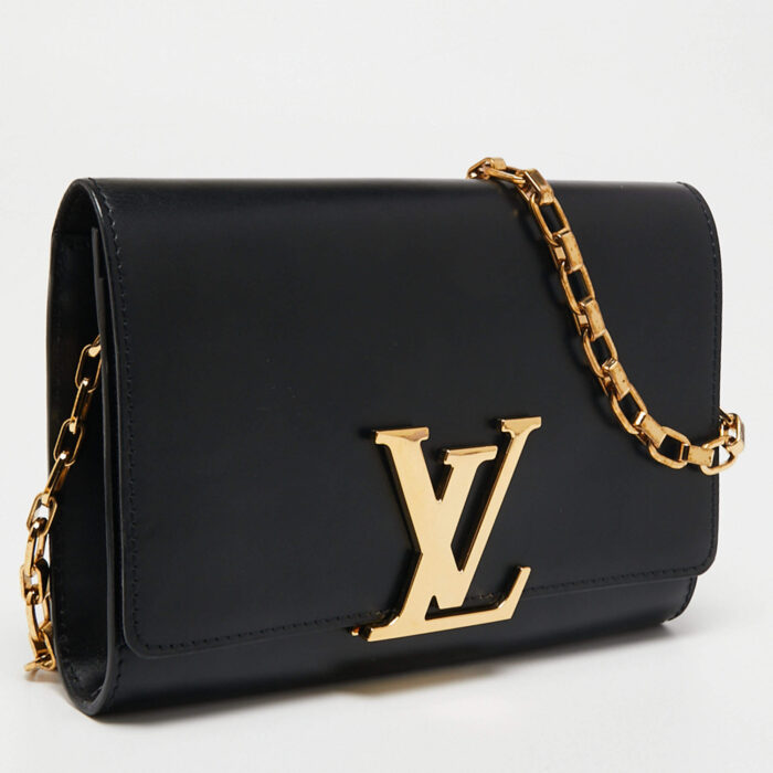 Description:Enhance any day or evening event with the feminine Chain