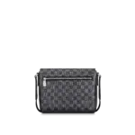 ensures carrying comfort.