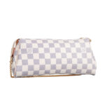 Type: Clutches