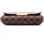 cross•body or hand carry options •Removable leather strap •Secure magnetic closure concealed within engraved Louis Vuitton signature plate •Chocolate smooth leather trim •Golden color metallic pieces •Interior flat pocketMore Information