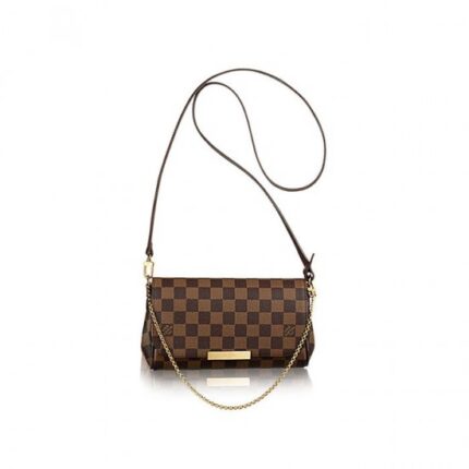 22 x 12 x 4 cm (Length x height x width ) •Shoulder