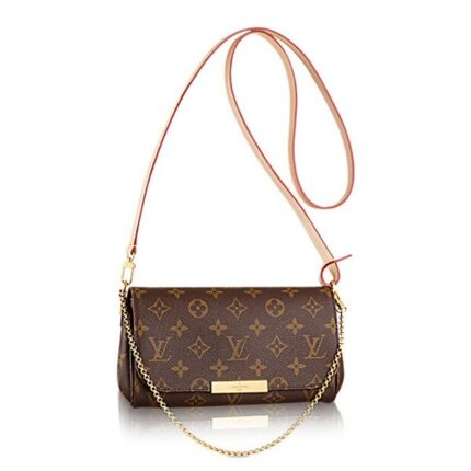 22 x 12 x 4 cm (Length x heightx width ) •Removable leather strap and golden chain for shoulder carry•Golden color metallic pieces•Natural cowhide leather trim•Burgundy textile lining•Interior flat pocket