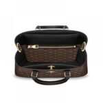 - Brand : Louis Vuitton
