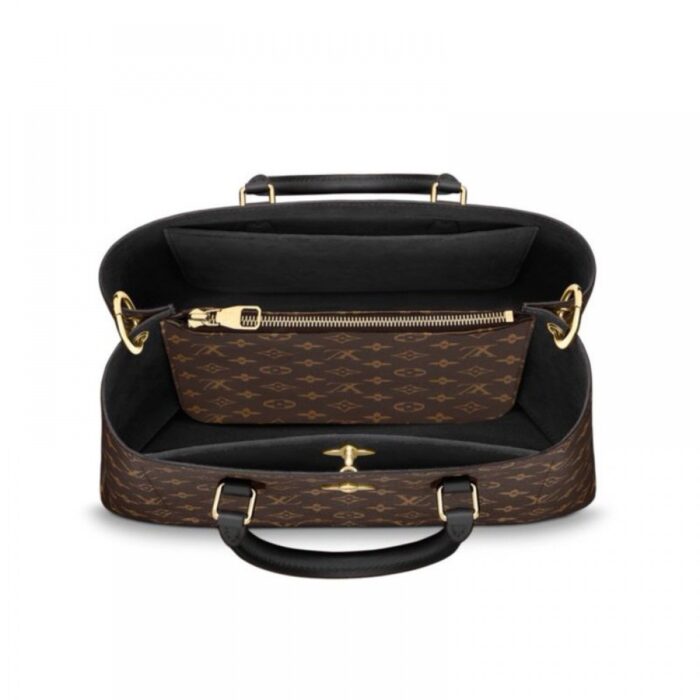 - Brand : Louis Vuitton