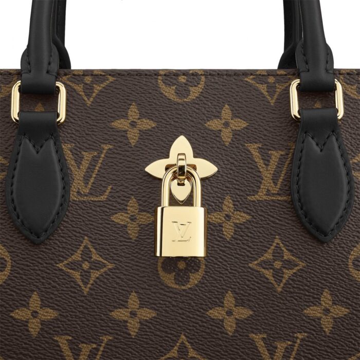 - Type : Totes